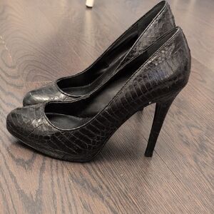 Lauren Ralph Lauren Black Textured Heels